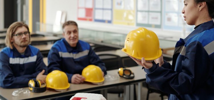 Cursos de seguridad y salud en el trabajo. Cursos de seguridad y salud en el trabajo.