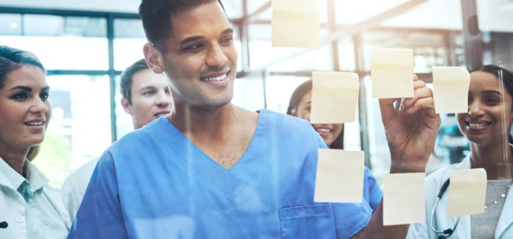 Priorizar la salud y el bienestar del personal de enfermería.